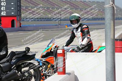 media/Aug-27-2022-Fastrack Riders (Sat) [[c588535105]]/Level 2/Grid/